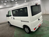 荷室は広々で、両側スライドドアだから積み下ろしもスムーズ。仕事用にも、家族のレジャーにも、どっちでも使えますね