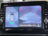 【アラウンドビューモニター】車を上から見下ろしているかのような映像で周囲の状況がひと目で確認、狭い駐車場に駐車するときも安心です♪