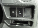 運転席から操作ができる電動パワースライドドア!乗り降りに便利なうれしい装備です!