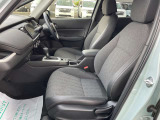 【助手席 】納車前には専門業者にてクリーニングを実施し綺麗な状態でお渡します!