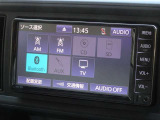 CD・ブルートゥースを使用することができます。