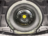 今ではオプションになってしまったスペアタイヤが装備されています。万が一の時に役立ちます☆☆