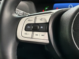 ステアリングにオーディオ操作スイッチが付いています。オーディオ画面に直接タッチしなくても操作が出来ますので、運転に集中できます。