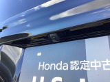 リアカメラがついていますが、当社のホンダ純正のナビを装着すると、使えるようになります。ご相談ください。