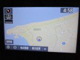 純正ナビを装備。タッチパネル式で使いやすく、お出かけもラクラクです。