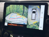 【パノラミックビューモニター】専用のカメラにより、上から見下ろしたような視点で360度クルマの周囲を確認することができます☆死角部分も確認しやすく、狭い場所での切り返しや駐車もスムーズに行えます。