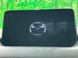 【マツダコネクトナビ】車内の雰囲気にマッチした一体型タイプのナビ。各種車輌設定やBluetooth再生等、様々な機能が楽しめます。直感的なダイヤル操作が可能で、使い勝手も良好です。