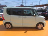 横からの外装の画像です!入れ替わりが早いので気になるお車が御座いましたら、すぐにお問合せ下さい!