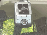 【ドライブレコーダー】ドライブレコーダー装備!走行中はもちろん、あおり運転や事故に遭遇した際、映像で記録し、万一のリスクに備えます。※記録用SDカードはお客様ご自身でご準備いただく必要があります。
