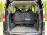 普段のお買い物や通勤、送迎等に十分な荷室スペースを確保しております。セカンドシートを倒すと、大きな荷物の積載も可能です♪