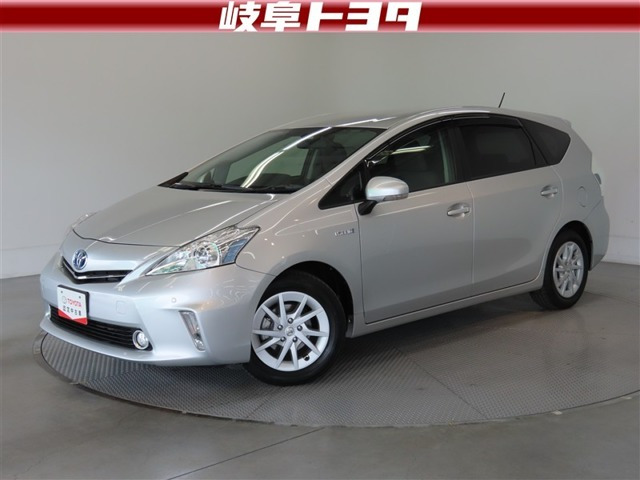 トヨタ プリウスα 