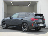 BMW認定中古車は、ドイツ本社と同様の教育・訓練を受けたBMW専門のメカニックが100項目以上のポイントを徹底的にチェックし、整備したうえでご納車させていただきます。