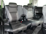3列目シートはもちろん状態良好☆大人でもゆったりと座って頂けますので、大人数でのお出かけもラクラクです♪ご家族で、気の知れた仲間で、ドライブに行くのが楽しみですね♪