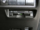 ETC車載器付きです。高速道路の料金所もスムーズに通過できます。※セットアップ費用は別途必要です。