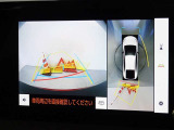 バックガイドモニターを装備しています、車庫入れもラクラクです。パノラミックビューモニターを搭載しています、上からの画像も表示されます。