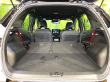 後席を格納すると、これだけの広さが!シーンに合わせたシートアレンジで、大きな荷物も積むことが出来ます♪