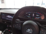 ツアーモード:パワートレインとエキゾーストを抑えており、街乗りに適したエンジンセッティングです。