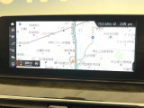 ●純正ナビ:一体感のあるナビは、高級感ある車内を演出してくれます。オーディオ機能も充実しておりますので、運転もより楽しめます♪