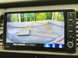 【バックカメラ】駐車時に後方がリアルタイム映像で確認できます。大型商業施設や立体駐車場での駐車時や、夜間のバック時に大活躍!運転スキルに関わらず、今や必須となった装備のひとつです!