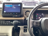 ドライブの必需品。見やすい・使いやすいHonda純正のメモリーナビを搭載。