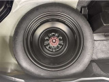 今ではオプションになってしまったスペアタイヤが装備されています。万が一の時に役立ちます☆☆