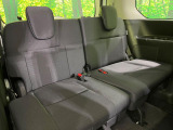 3列目シートはもちろん状態良好☆大人でもゆったりと座って頂けますので、大人数でのお出かけもラクラクです♪ご家族で、気の知れた仲間で、ドライブに行くのが楽しみですね♪