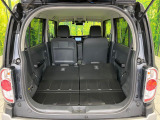 後席を格納すると、これだけの広さが!シーンに合わせたシートアレンジで、大きな荷物も積むことが出来ます♪