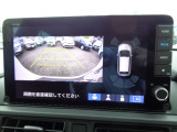 もちろんリアカメラとパーキングセンサーも付いてますので、車庫入れも安心ですね。