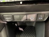 こちらのクルマはHDMI接続コネクタも装備されています♪スマホに接続すればお好きな音楽や映像も流せます!今の時代、さまざまな方法で音楽や動画を楽しめますね!