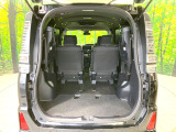 普段のお買い物や通勤、送迎等に十分な荷室スペースを確保しております。セカンドシートを倒すと、大きな荷物の積載も可能です♪