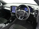 XC40 ウルトラ B4 AWD ダークエディション 4WD 