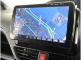 ナビを装備。タッチパネル式で使いやすく、お出かけもラクラクです。