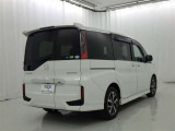 沢山乗れるのがこの車の魅力!2台で移動しないと・・・なんて時もこの車なら1台で!大活躍です♪