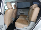 ゆとりある広々とした車内空間は、ドライブを始め買い物やレジャーなど、幅広く活躍します。一人でもみんなとでもお出かけを楽しみましょう!
