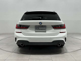 弊社ではオーナー様の安心安全ドライブをサポートさせていただくためにもBMW自動車保険をお勧めしております