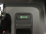 ★ECONスイッチ★ エコドライブを加速しよう!スイッチをONにすると、運転の仕方によるロスを抑え込み燃費をよくするようクルマが頑張ります(*^ー^*)燃費向上にチャレンジ♪