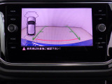 カラーバックモニター搭載しています。リアの映像がカラーで映し出されますので日々の駐車も安心安全です。