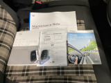 メンテナンスノート【点検整備記録簿・保証書】、取説も揃ってます。スマートキーはバッグなどにしまったままボタン操作でエンジンの始動・停止ができて大変便利です