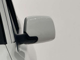 後方確認しやすいドアミラー