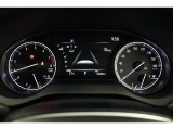 マルチインフォメーションディスプレイ付きのメーターです!エコ運転へ導く多彩な情報を表示してくれます。
