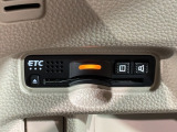 いまや快適なカーライフに欠かせないETCが付いています。