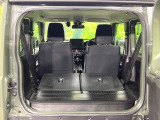 後席を格納すると、これだけの広さが!シーンに合わせたシートアレンジで、大きな荷物も積むことが出来ます♪