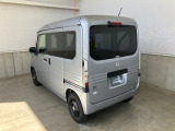 当店は仕上げ業者と提携して、車両の仕上げを行っております。磨き、ルームクリーニング、ヘッドライト磨き、を一貫して行っております。