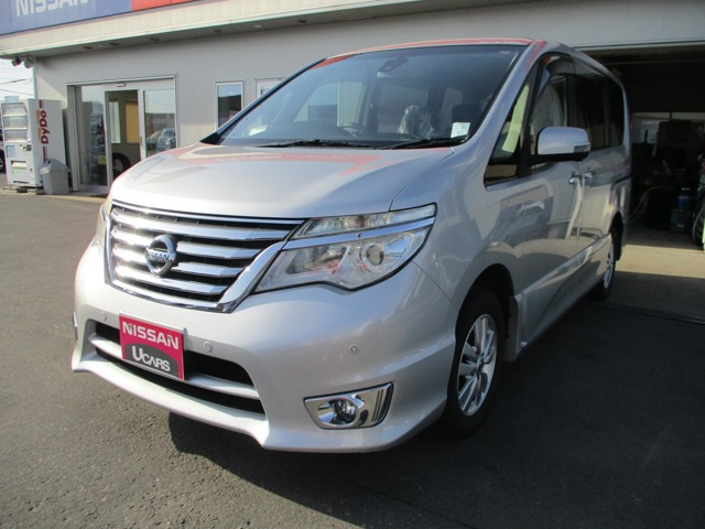 セレナ 2.0 ハイウェイスター アドバンスドセーフティパッケージ 4WD 