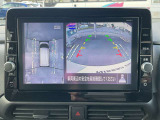 アラウンドビューモニター。上空から見下ろしたような映像が映し出されるので、駐車をスムースに行えます。