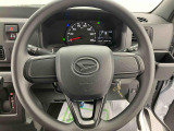 3.「認定中古車カルテ」は、走行距離や修復歴に加えてキズ・凹みの有無・状態や消耗品の交換、過去の整備状況がわかります。
