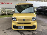 お客様に安全で快適なカーライフをお送りいただくために、中古車にも高いレベルの品質基準を設け、その基準に従って、全ての中古車について納車前整備を実施しています。