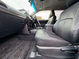 助手席も広々快適です!ぜひ1度ご来店いただきご乗車ください!