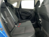 【後部座席】後部座席も気になるようなキズ・汚れやへたり等、大きなダメージはなく、良好な状態です。