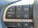 ブルートゥースに接続すれば、スマホに入れている音楽が聞けたり運転中に電話がかかってきてしまった場合もハンドルから電話を取ることができます!
